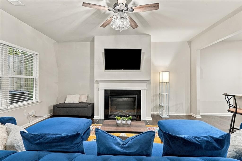 3 bedroom, 3 bathroom, 1,885 sq ft townhouse for sale at 432 Mulberry Row, Atlanta, GA 30354 — photo 6