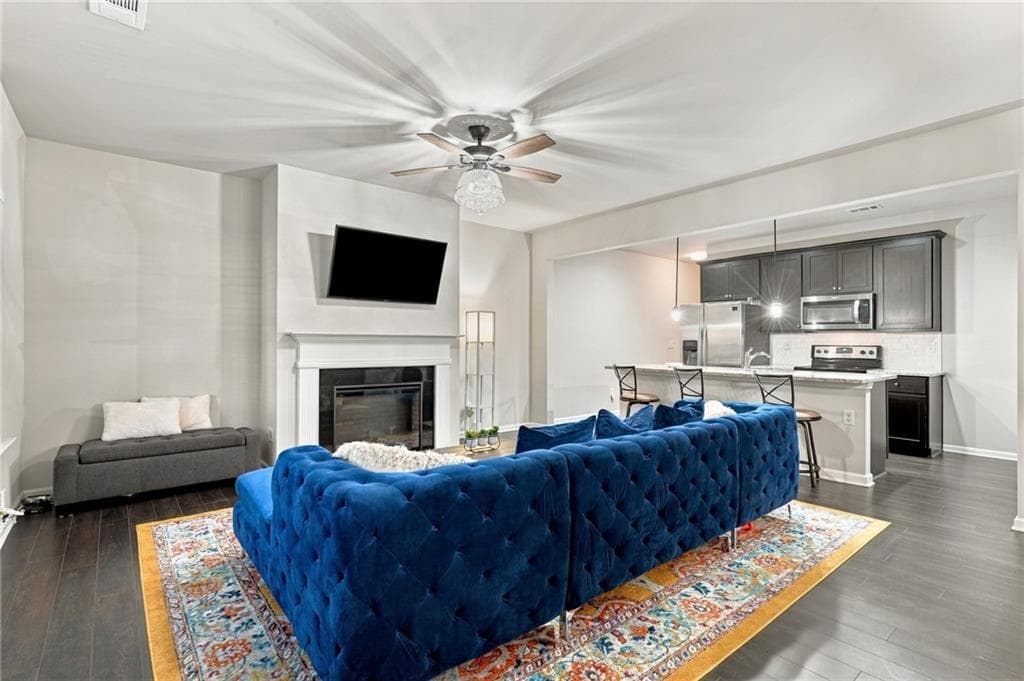 3 bedroom, 3 bathroom, 1,885 sq ft townhouse for sale at 432 Mulberry Row, Atlanta, GA 30354 — photo 7