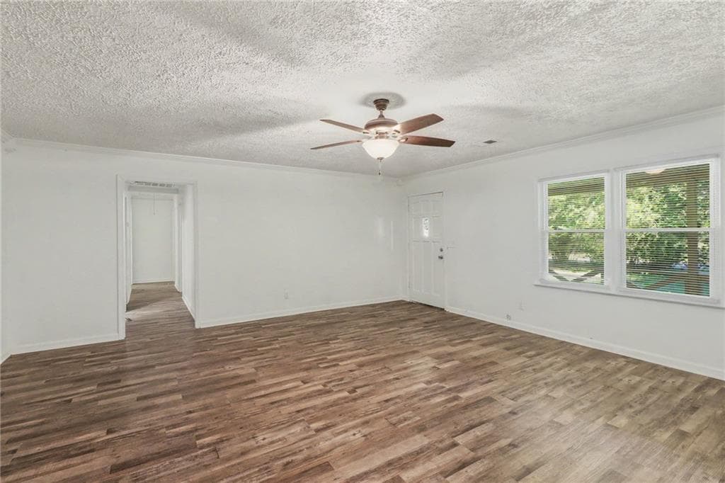5 bedroom, 4 bathroom, 3,103 sq ft single family residence for sale at 30 Patton Street, Cartersville, GA 30120 — photo 9