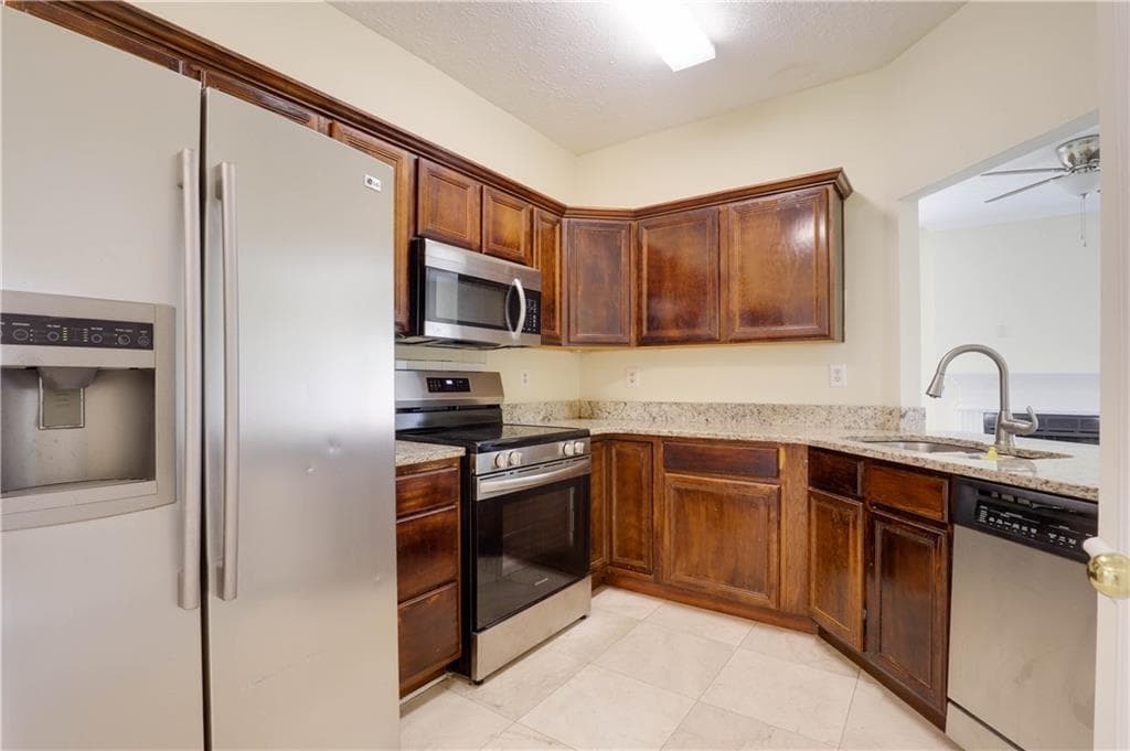 3 bedroom, 3 bathroom, 1,706 sq ft single family residence for rent at 4033 Oak Glenn Drive, Duluth, GA 30096 for $1,900 a month — photo 8