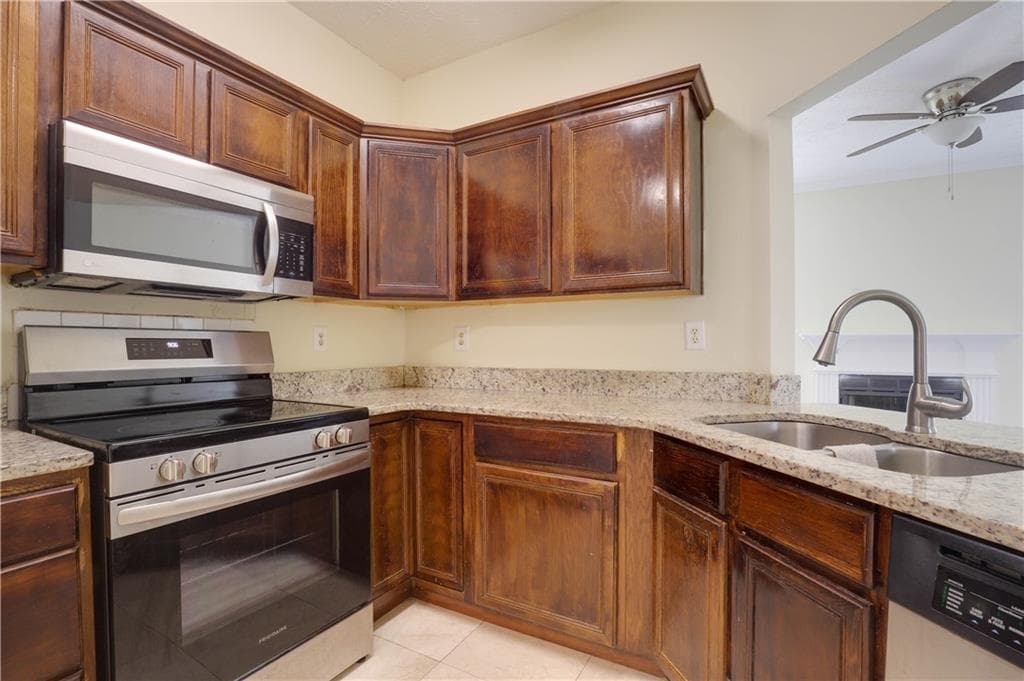 3 bedroom, 3 bathroom, 1,706 sq ft single family residence for rent at 4033 Oak Glenn Drive, Duluth, GA 30096 for $1,900 a month — photo 10
