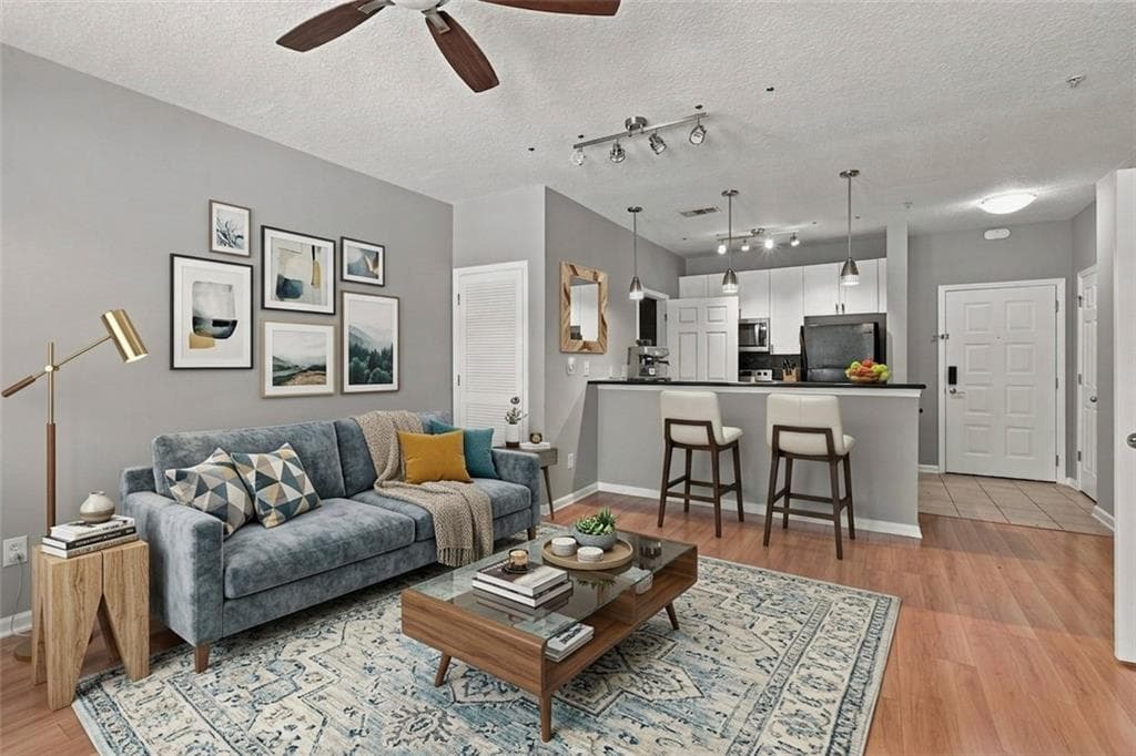 1 bedroom, 1 bathroom, 700 sq ft condominium for sale at 400 17th Street 1247, Atlanta, GA 30363