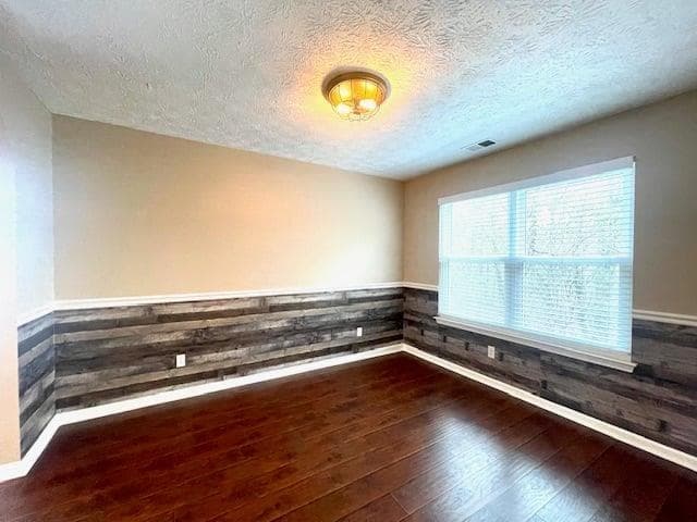 3 bedroom, 3 bathroom, 1,527 sq ft single family residence for rent at 2301 Blackwatch Circle, Marietta, GA 30008 for $2,100 a month — photo 6