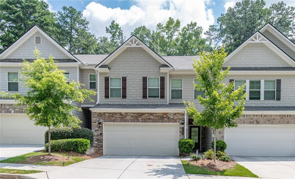 4 bedroom, 3 bathroom, 2,196 sq ft townhouse for sale at 2463 Shetley Creek Drive, Norcross, GA 30071 — photo 2