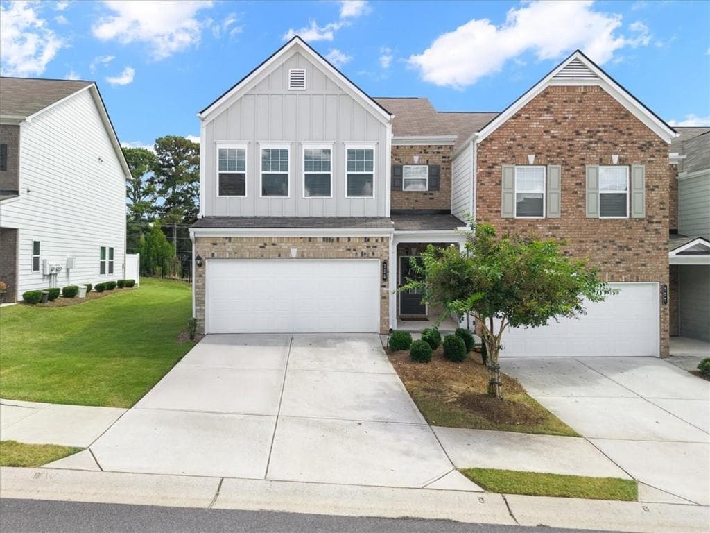 3 bedroom, 3 bathroom, 1,891 sq ft townhouse for sale at 325 Braswell Court, Woodstock, GA 30188