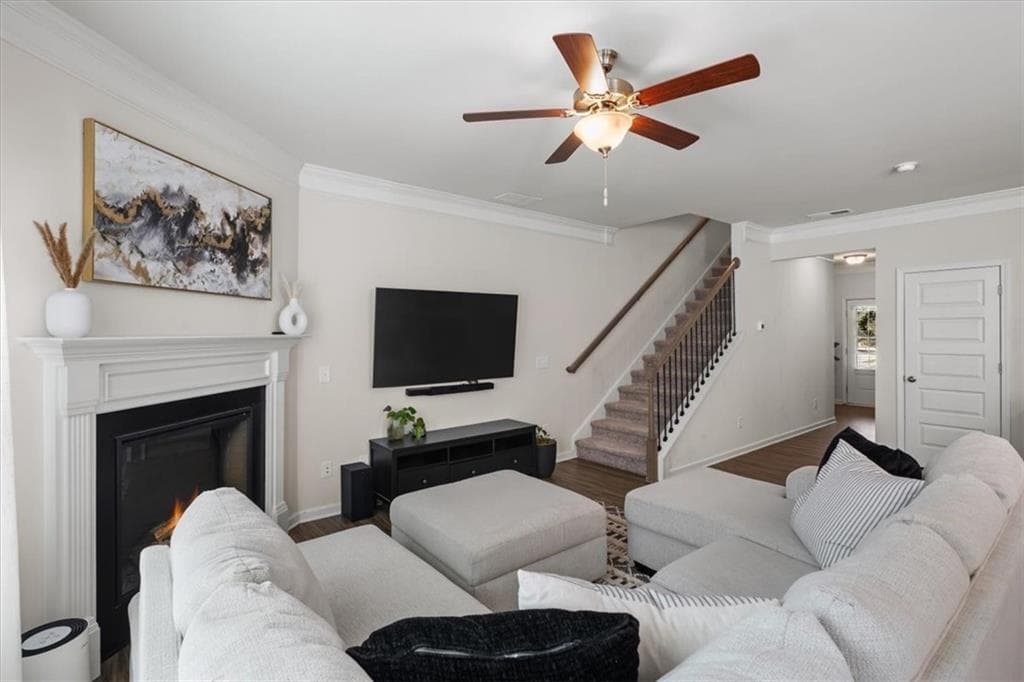 3 bedroom, 3 bathroom, 1,891 sq ft townhouse for sale at 325 Braswell Court, Woodstock, GA 30188 — photo 6