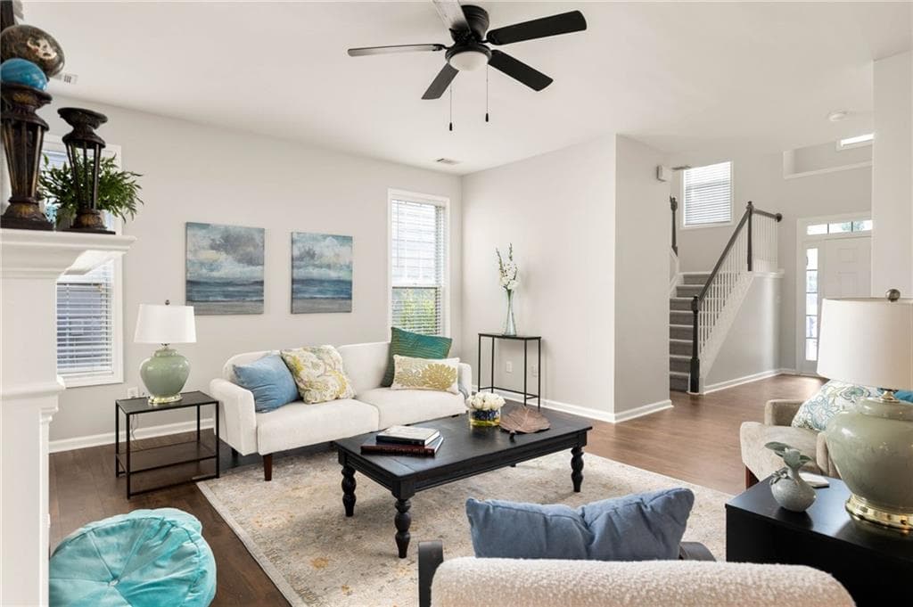 3 bedroom, 3 bathroom, 2,592 sq ft single family residence for sale at 3520 Kensington Parc Circle, Avondale Estates, GA 30002 — photo 3