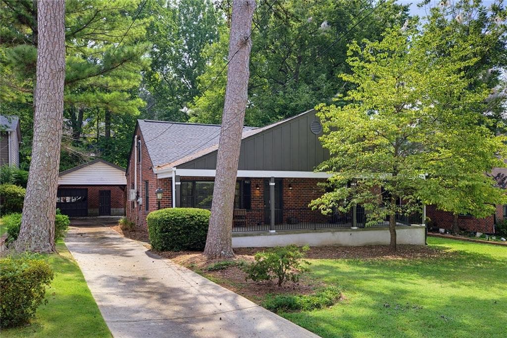 3 bedroom, 2 bathroom, 1,580 sq ft single family residence for sale at 2397 Greylock Pl, Decatur, GA 30030 — photo 1 of 23