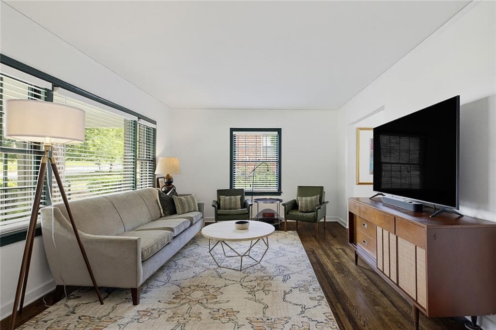 3 bedroom, 2 bathroom, 1,580 sq ft single family residence for sale at 2397 Greylock Pl, Decatur, GA 30030 — photo 5