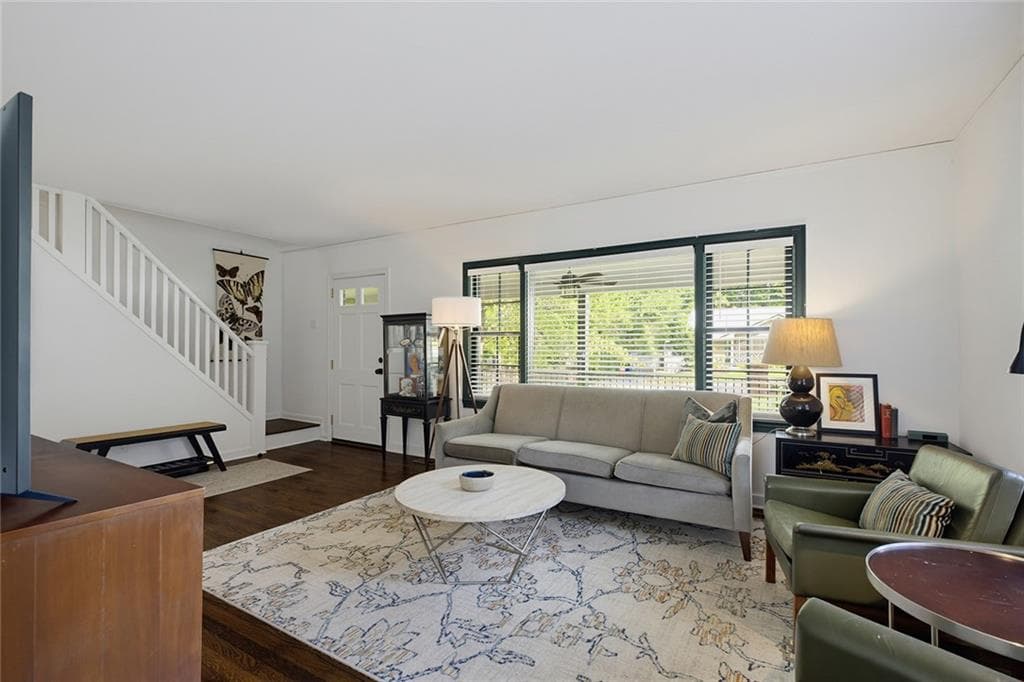 3 bedroom, 2 bathroom, 1,580 sq ft single family residence for sale at 2397 Greylock Pl, Decatur, GA 30030 — photo 6
