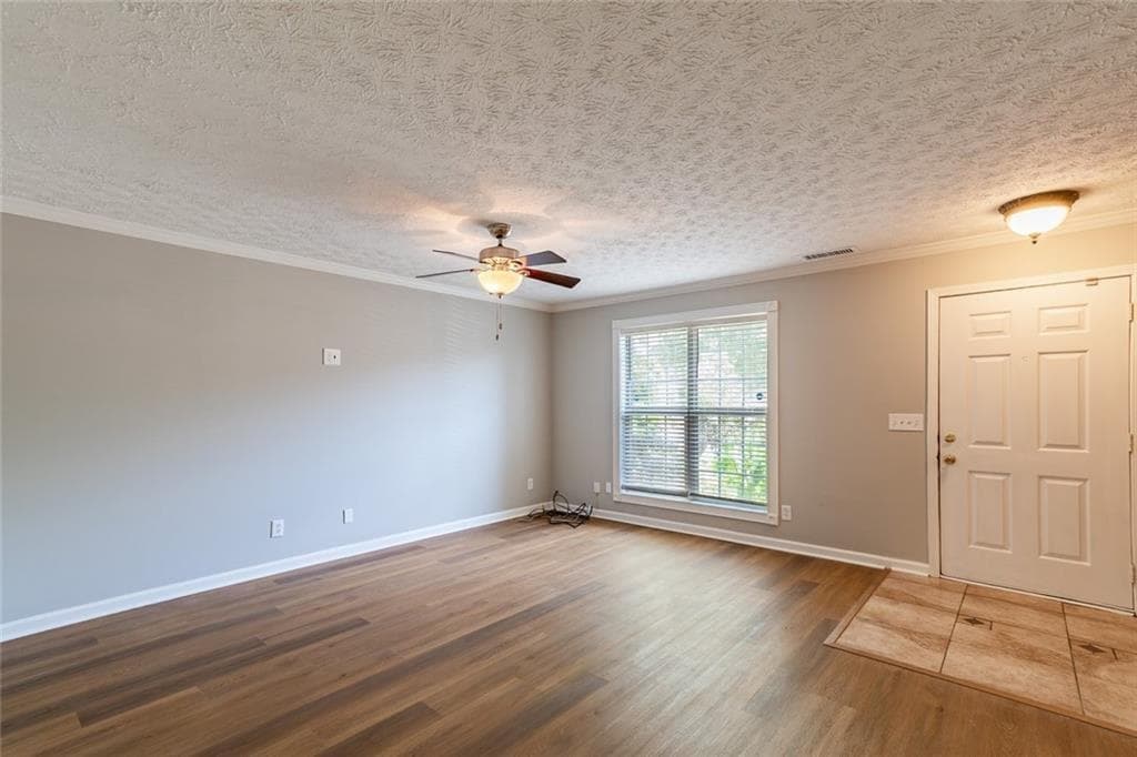 3 bedroom, 3 bathroom, 1,340 sq ft townhouse for rent at 5550 Strathmoor Manor Circle, Lithonia, GA 30058 for $1,675 a month — photo 2
