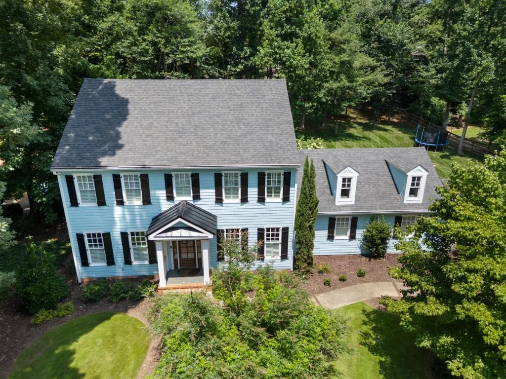 4 bedroom, 3 bathroom, 3,254 sq ft single family residence for sale at 965 Hickory Oak Hollow, Roswell, GA 30075 — photo 2