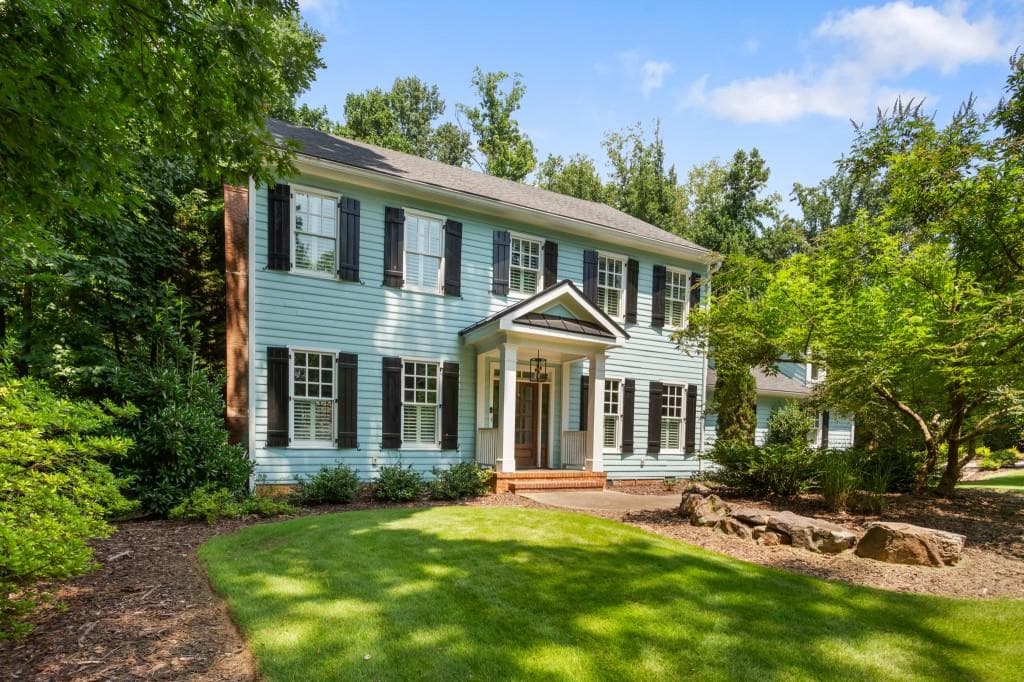 4 bedroom, 3 bathroom, 3,254 sq ft single family residence for sale at 965 Hickory Oak Hollow, Roswell, GA 30075 — photo 5