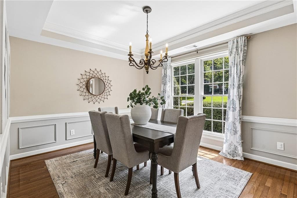 4 bedroom, 3 bathroom, 2,976 sq ft single family residence under contract at 6079 Poplar Bluff Circle, Peachtree Corners, GA 30092 — photo 6