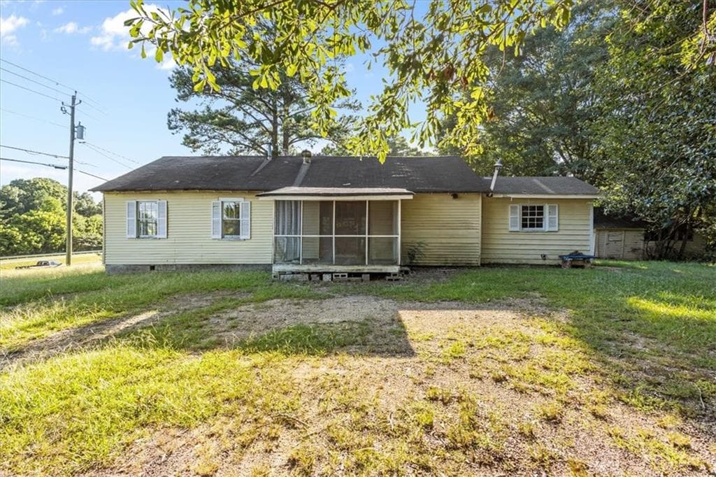 2 bedroom, 1 bathroom, 956 sq ft single family residence under contract at 1838 Cedartown Highway, Rockmart, GA 30153 — photo 2