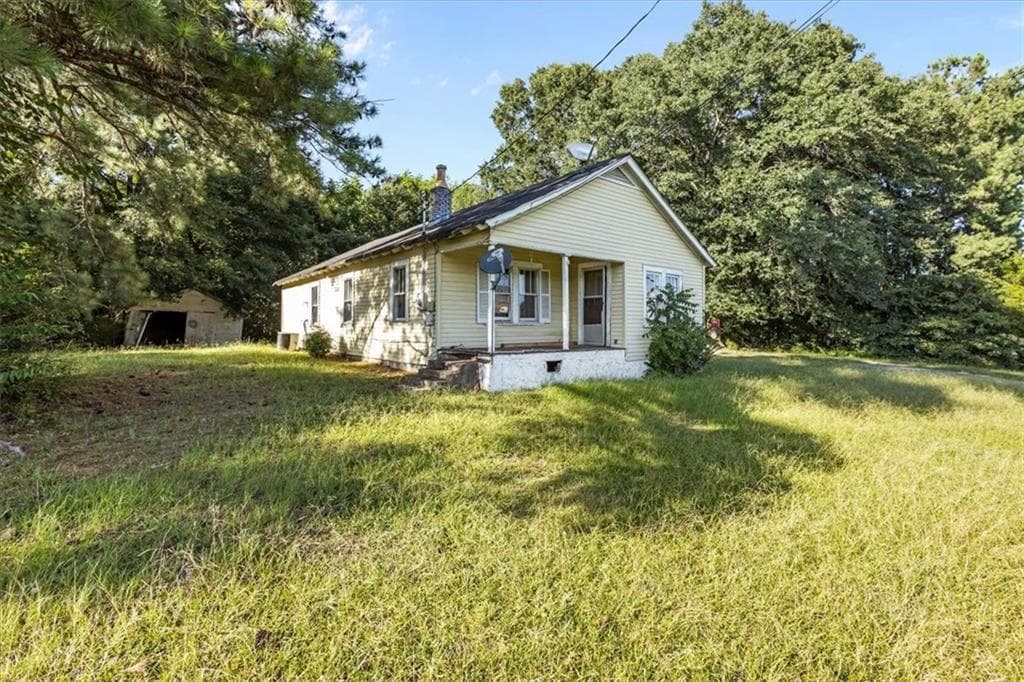 2 bedroom, 1 bathroom, 956 sq ft single family residence under contract at 1838 Cedartown Highway, Rockmart, GA 30153 — photo 3