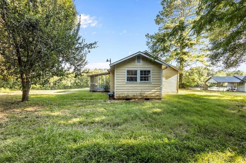 2 bedroom, 1 bathroom, 956 sq ft single family residence under contract at 1838 Cedartown Highway, Rockmart, GA 30153 — photo 5
