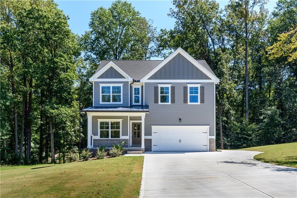 4 bedroom, 3 bathroom, 1,900 sq ft single family residence under contract at 130 Mountain Creek Lane, Maysville, GA 30558 — photo 2