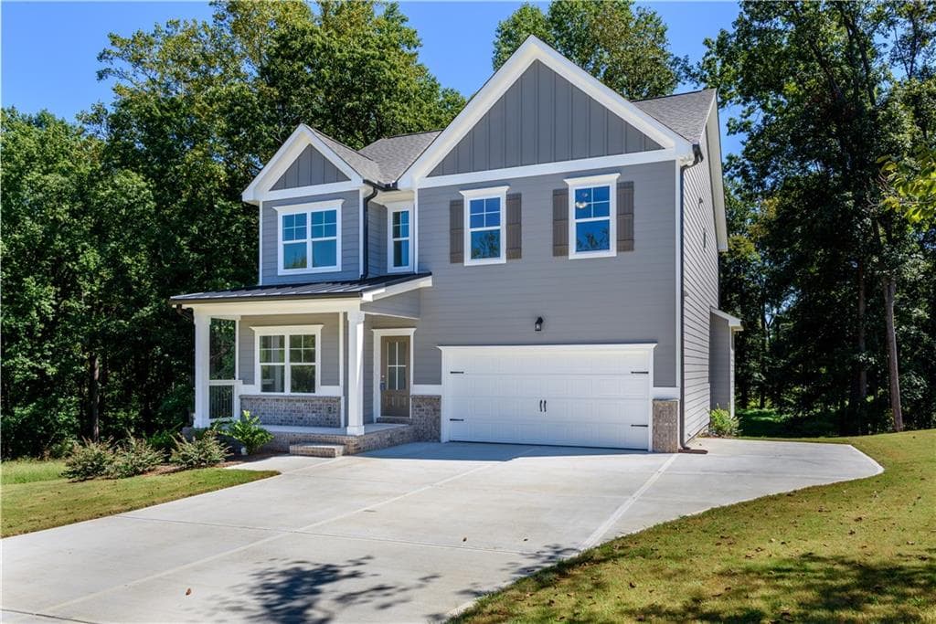 4 bedroom, 3 bathroom, 1,900 sq ft single family residence under contract at 130 Mountain Creek Lane, Maysville, GA 30558 — photo 3