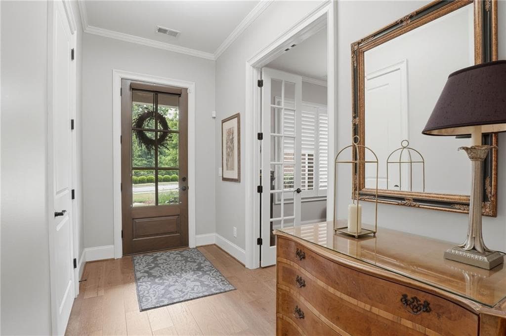 3 bedroom, 4 bathroom, 3,121 sq ft single family residence for sale at 5925 Overlook Club Circle, Suwanee, GA 30024 — photo 5