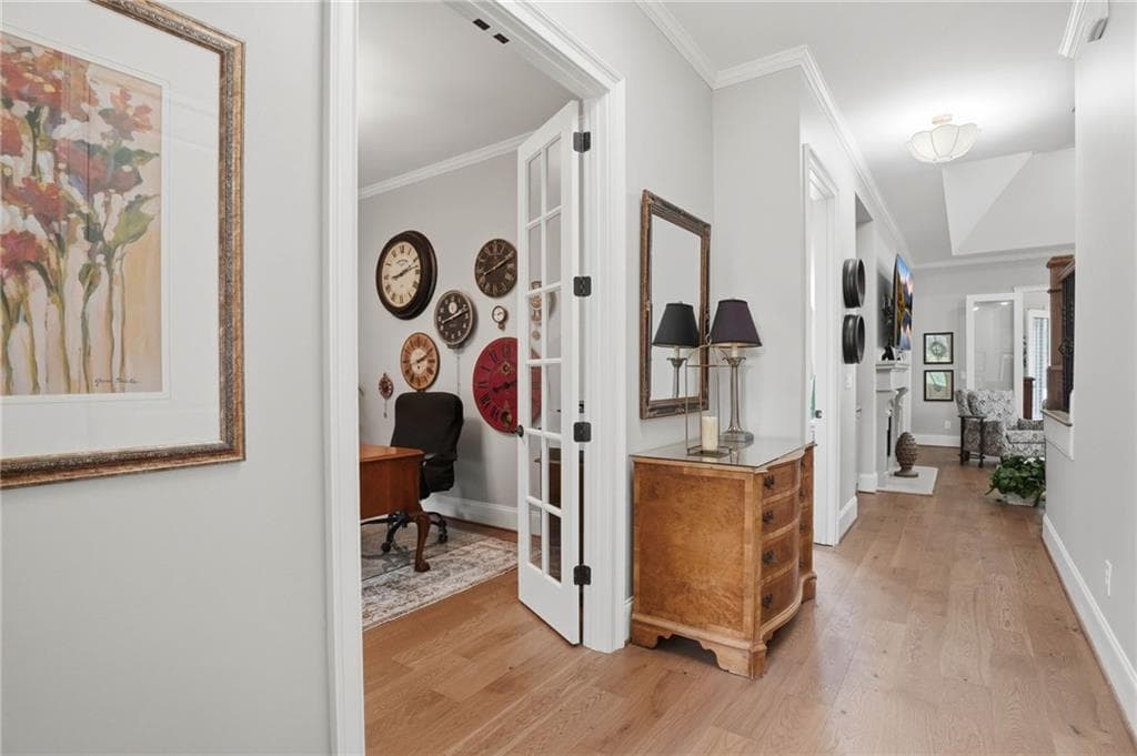 3 bedroom, 4 bathroom, 3,121 sq ft single family residence for sale at 5925 Overlook Club Circle, Suwanee, GA 30024 — photo 6