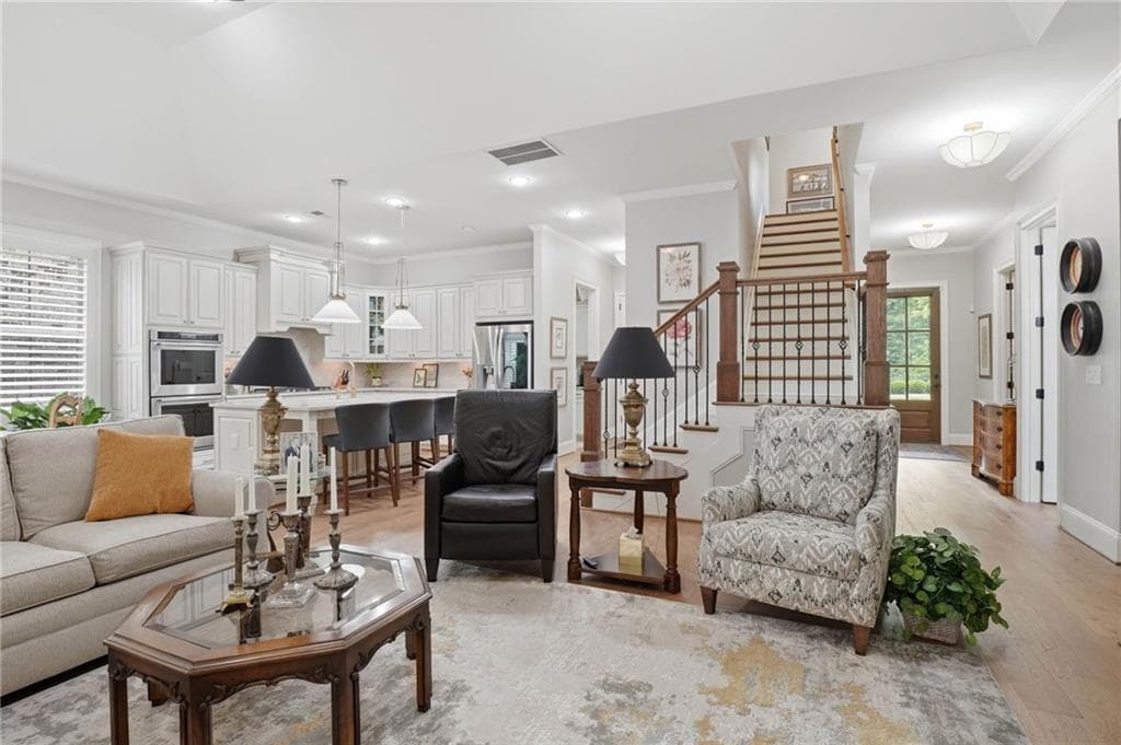 3 bedroom, 4 bathroom, 3,121 sq ft single family residence for sale at 5925 Overlook Club Circle, Suwanee, GA 30024 — photo 9