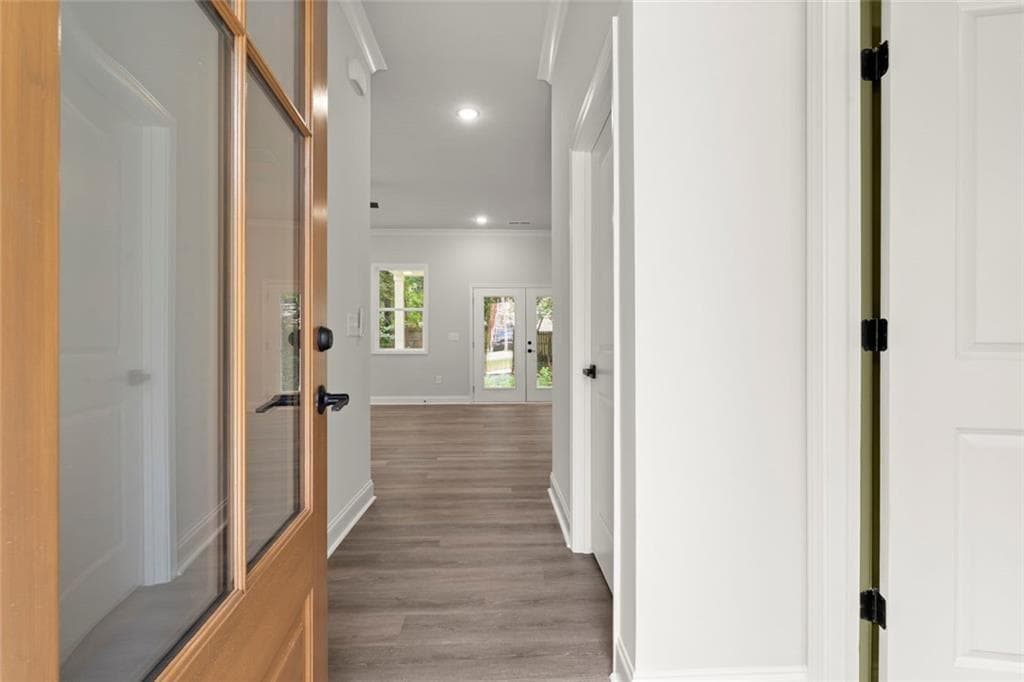 3 bedroom, 3 bathroom, 1,950 sq ft single family residence for sale at 6490 Battery Point, Stone Mountain, GA 30087 — photo 3