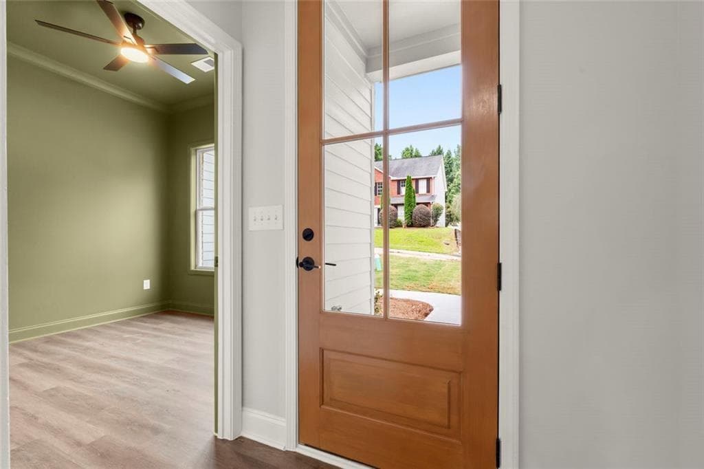 3 bedroom, 3 bathroom, 1,950 sq ft single family residence for sale at 6490 Battery Point, Stone Mountain, GA 30087 — photo 4