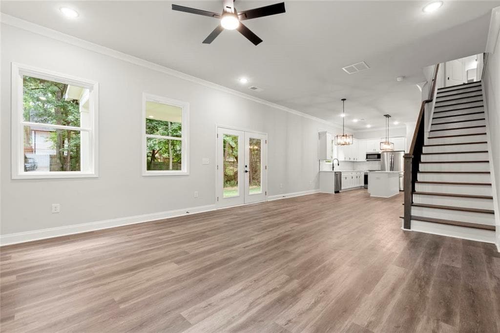 3 bedroom, 3 bathroom, 1,950 sq ft single family residence for sale at 6490 Battery Point, Stone Mountain, GA 30087 — photo 7