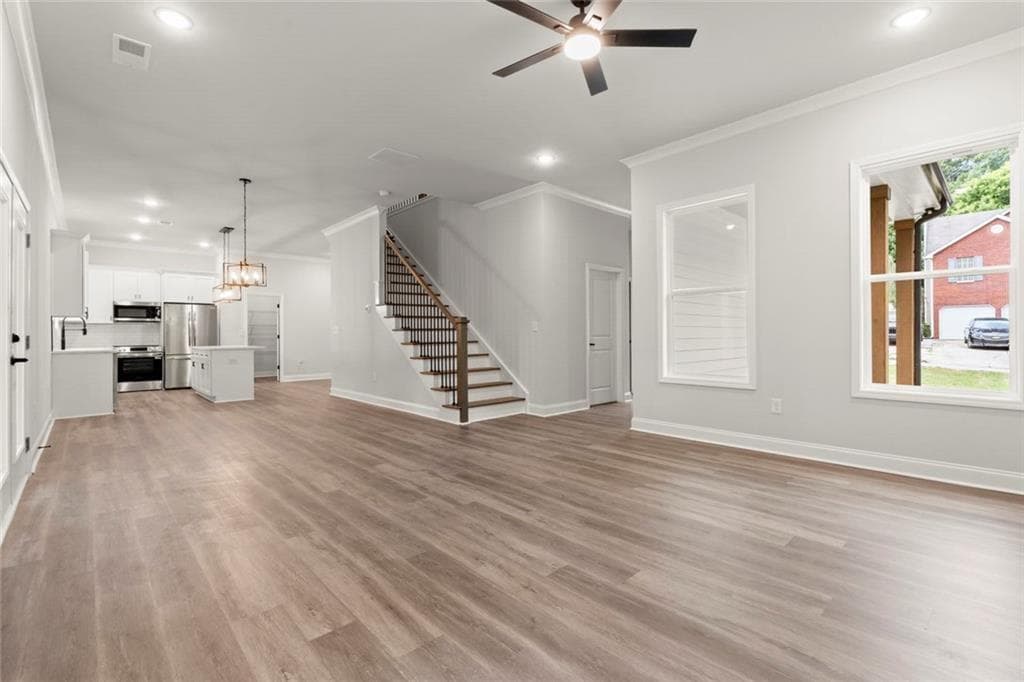 3 bedroom, 3 bathroom, 1,950 sq ft single family residence for sale at 6490 Battery Point, Stone Mountain, GA 30087 — photo 8