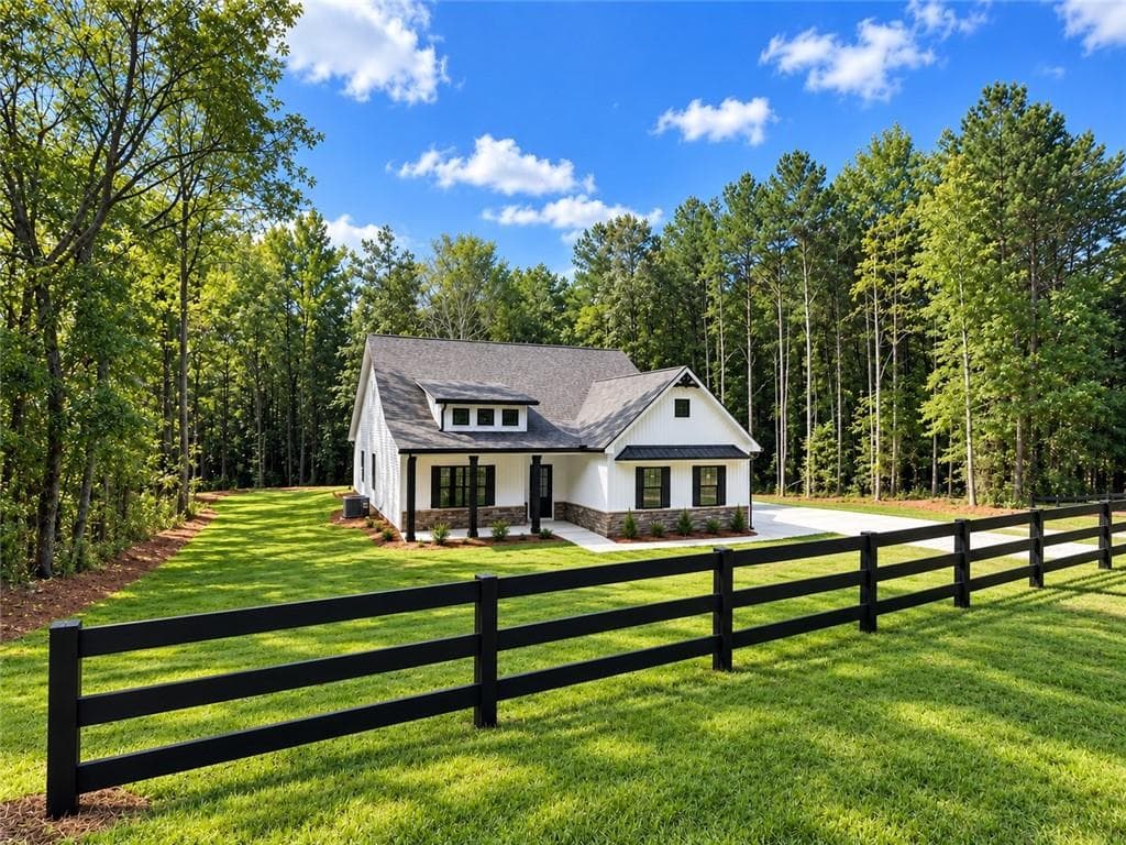 3 bedroom, 2 bathroom, 1,488 sq ft single family residence for sale at 338 Dunn Road, Silver Creek, GA 30173