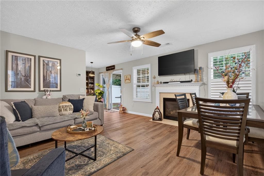 3 bedroom, 3 bathroom, 1,408 sq ft single family residence for sale at 5575 Mountain Top Place, Cumming, GA 30041 — photo 5