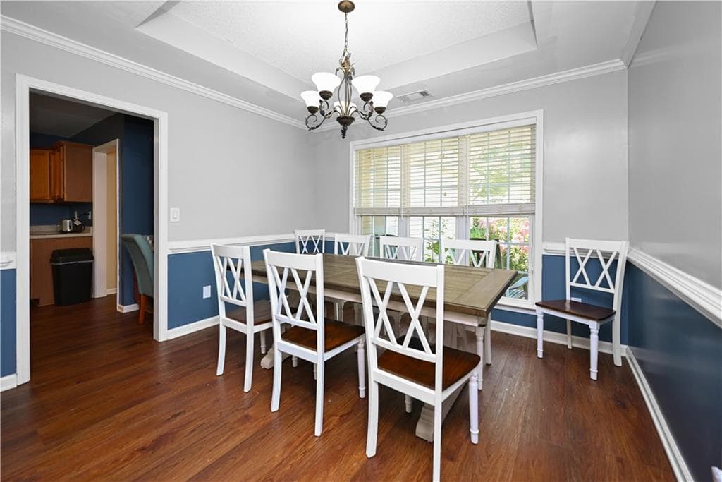 5 bedroom, 4 bathroom, 5,163 sq ft single family residence for sale at 42 Meadows Lane, Senoia, GA 30276 — photo 8