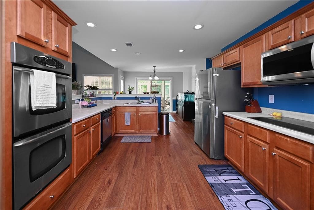 5 bedroom, 4 bathroom, 5,163 sq ft single family residence for sale at 42 Meadows Lane, Senoia, GA 30276 — photo 9