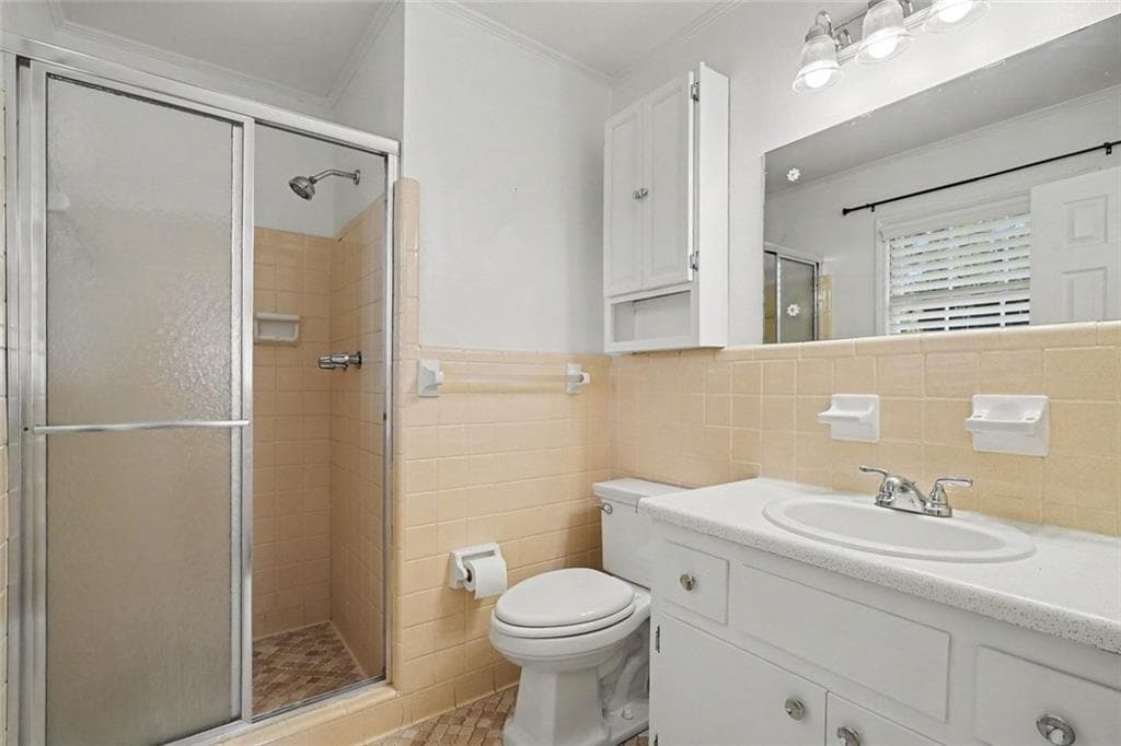 3 bedroom, 3 bathroom, 2,536 sq ft single family residence for sale at 3710 Oregon Trail, Decatur, GA 30032 — photo 6