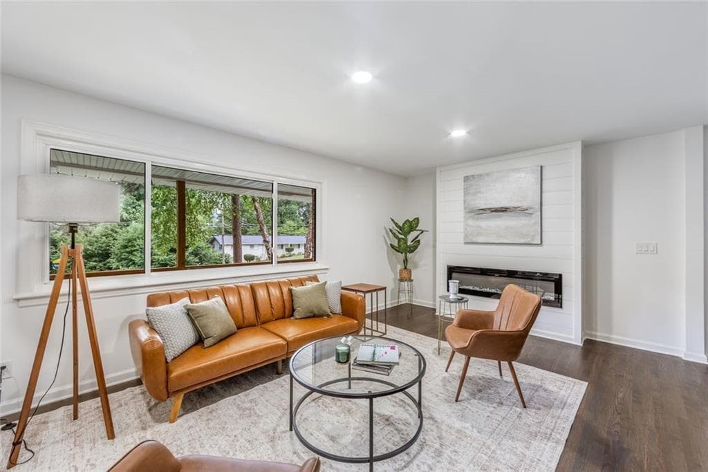 3 bedroom, 3 bathroom, 2,956 sq ft single family residence for sale at 1439 Forest Lane, Marietta, GA 30067 — photo 6