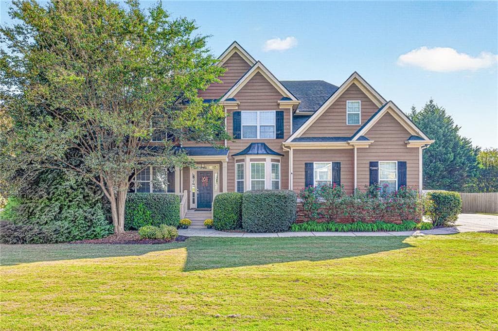 5 bedroom, 3 bathroom, 3,022 sq ft single family residence for sale at 291 Durham Drive, Hoschton, GA 30548 — photo 2
