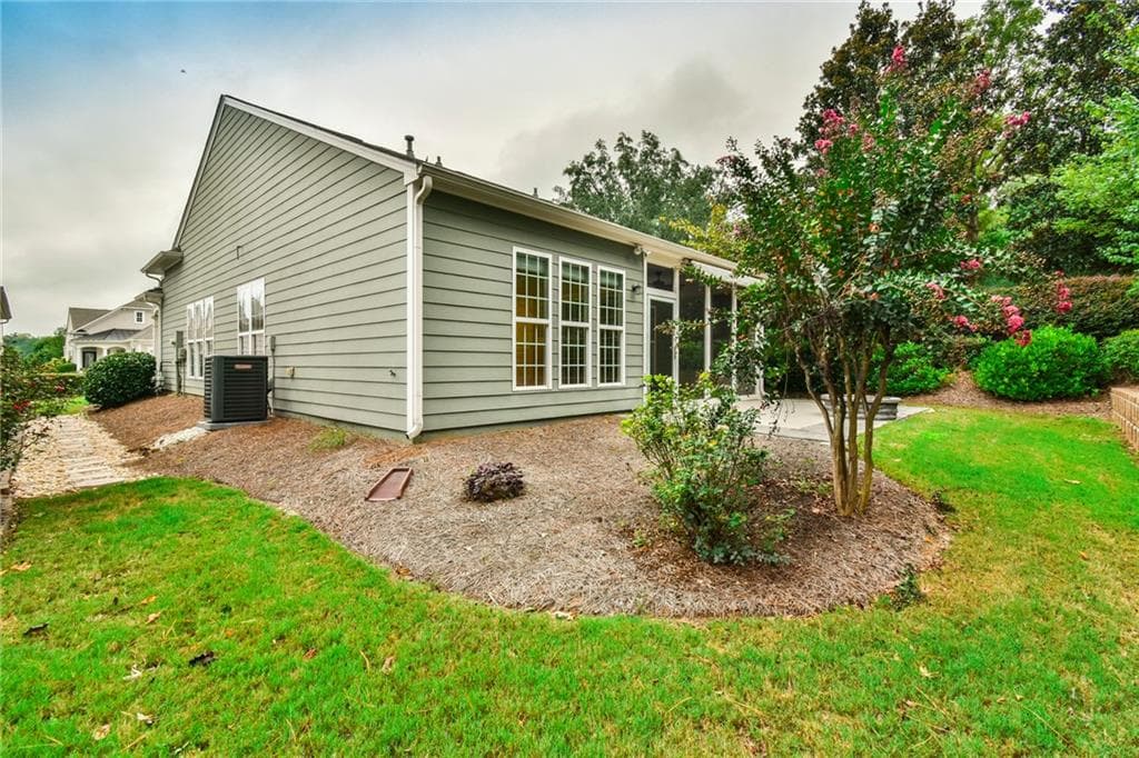 2 bedroom, 2 bathroom, 1,405 sq ft single family residence for sale at 6203 Ivy Stone Way, Hoschton, GA 30548 — photo 3