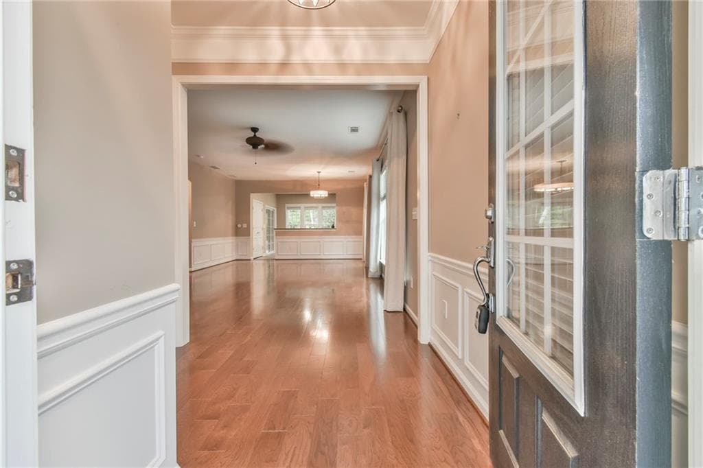2 bedroom, 2 bathroom, 1,405 sq ft single family residence for sale at 6203 Ivy Stone Way, Hoschton, GA 30548 — photo 6
