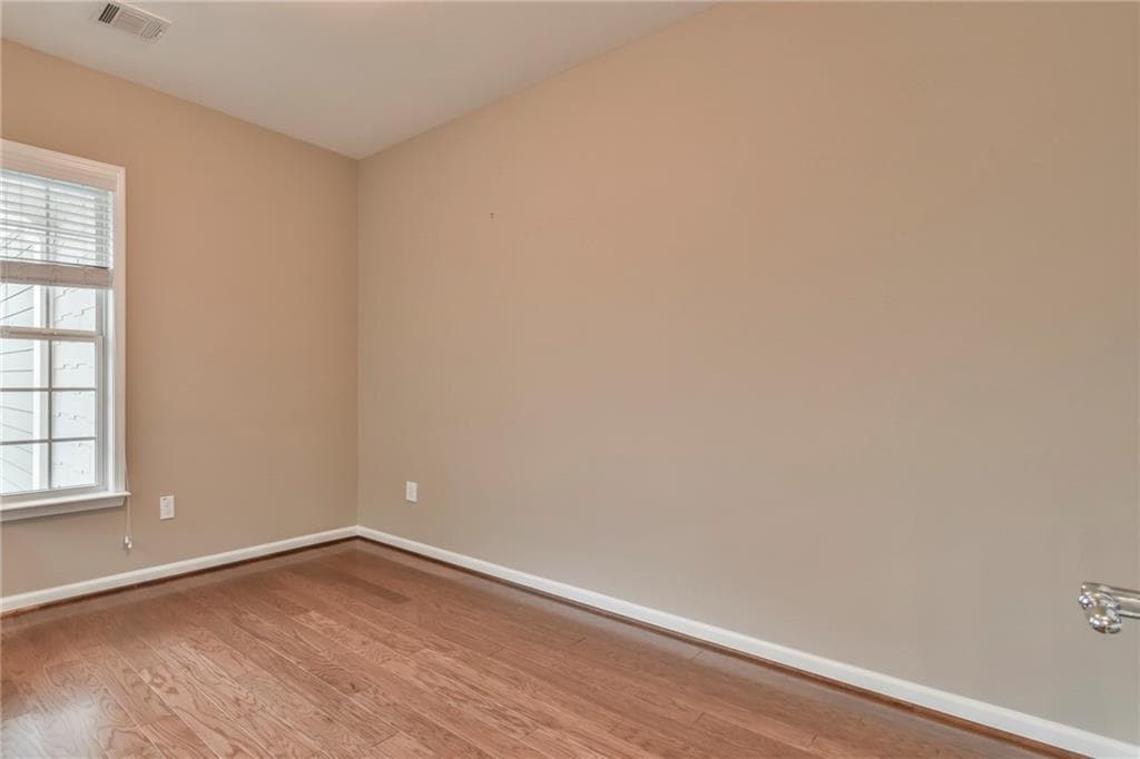 2 bedroom, 2 bathroom, 1,405 sq ft single family residence for sale at 6203 Ivy Stone Way, Hoschton, GA 30548 — photo 8