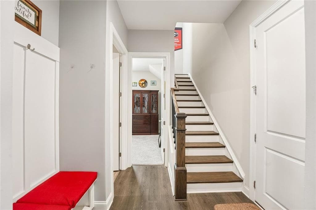 4 bedroom, 3 bathroom, 2,662 sq ft single family residence for sale at 3020 Steinbeck Street, Cumming, GA 30041 — photo 7