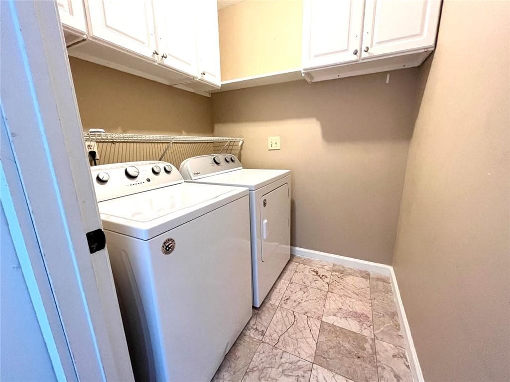 3 bedroom, 4 bathroom, 2,340 sq ft single family residence for sale at 4795 Warners Trail, Norcross, GA 30093 — photo 8