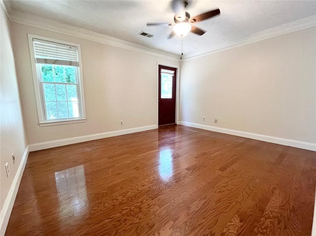 3 bedroom, 4 bathroom, 2,340 sq ft single family residence for sale at 4795 Warners Trail, Norcross, GA 30093 — photo 9