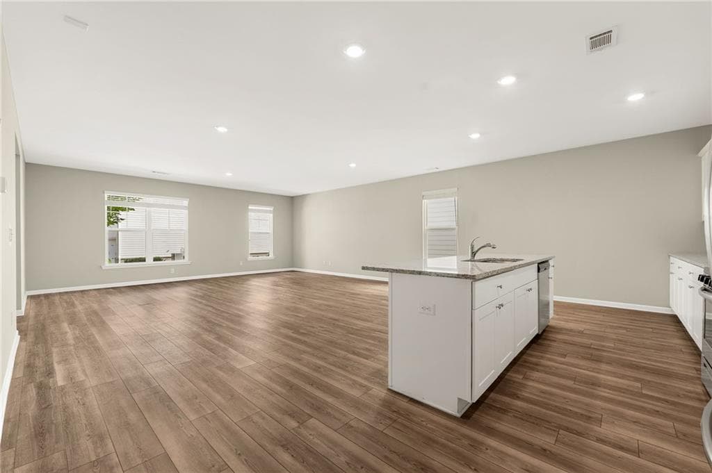 4 bedroom, 3 bathroom, 2,435 sq ft single family residence for rent at 4335 Magpie Drive, Hoschton, GA 30548 for $2,200 a month — photo 6