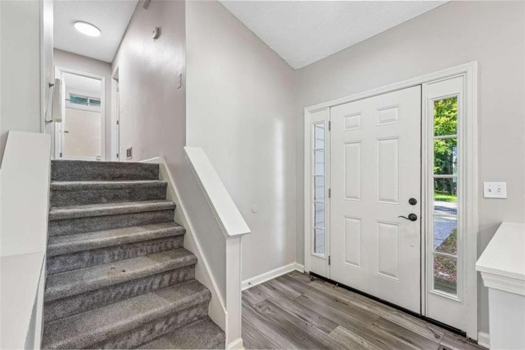 4 bedroom, 2 bathroom, 1,839 sq ft single family residence for sale at 7380 Hunters Ridge Drive, Douglasville, GA 30134 — photo 2