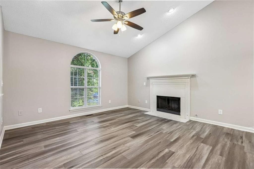 4 bedroom, 2 bathroom, 1,839 sq ft single family residence for sale at 7380 Hunters Ridge Drive, Douglasville, GA 30134 — photo 5