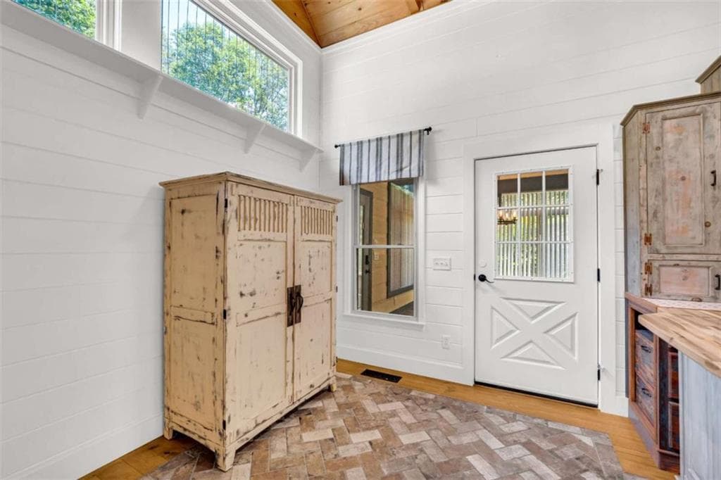 3 bedroom, 4 bathroom, 2,472 sq ft single family residence for sale at 148 Stegall Mill Ridge, Ellijay, GA 30536 — photo 9