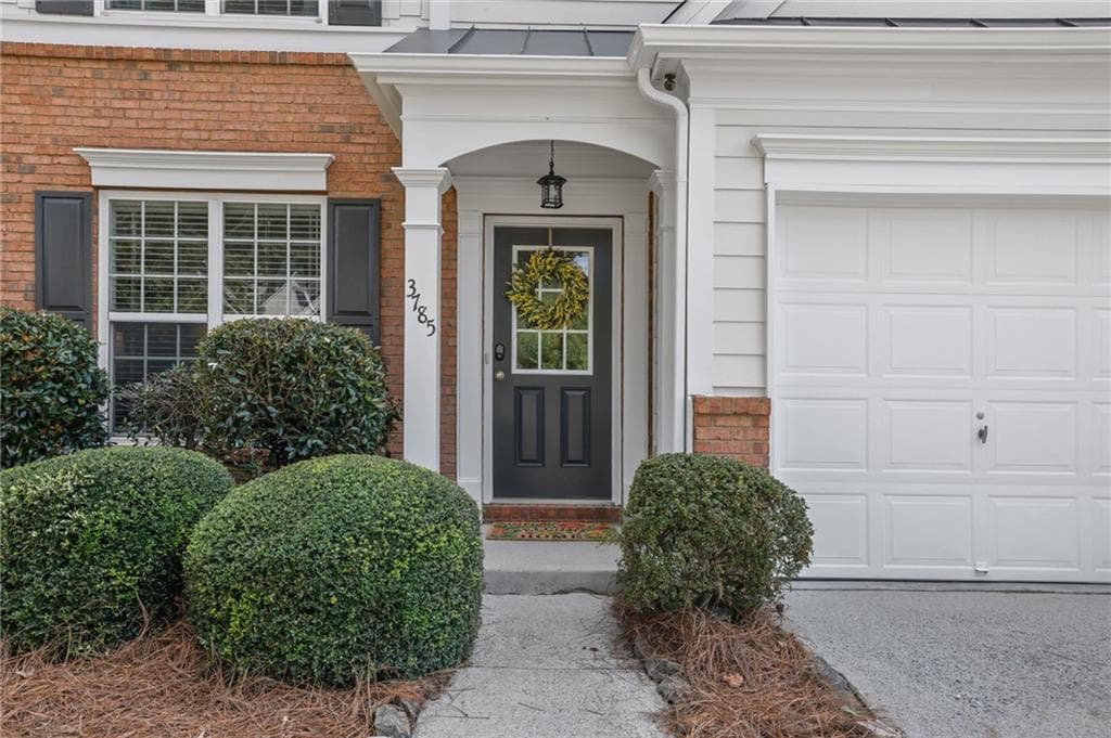 3 bedroom, 3 bathroom, 2,072 sq ft single family residence for sale at 3785 Elder Field Lane, Cumming, GA 30040 — photo 3