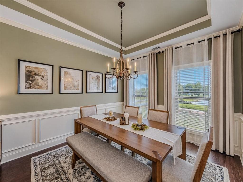 3 bedroom, 3 bathroom, 2,423 sq ft single family residence for sale at 185 Chimney Ridge Lane, Covington, GA 30014 — photo 3