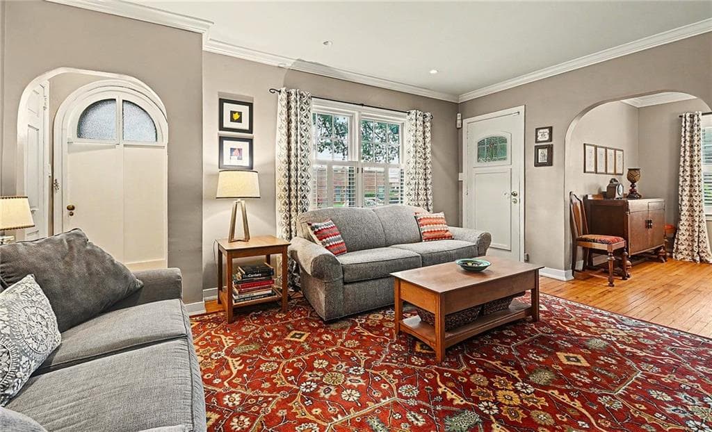3 bedroom, 3 bathroom, 2,247 sq ft single family residence for sale at 1 Lakeshore Drive, Avondale Estates, GA 30002 — photo 6